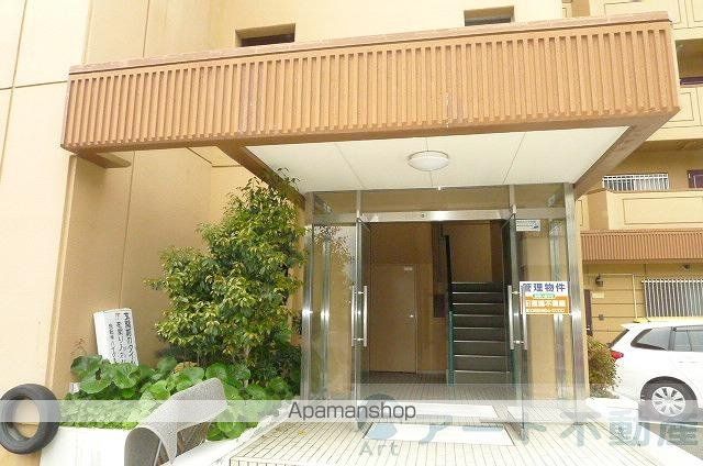 重信マンションの玄関写真