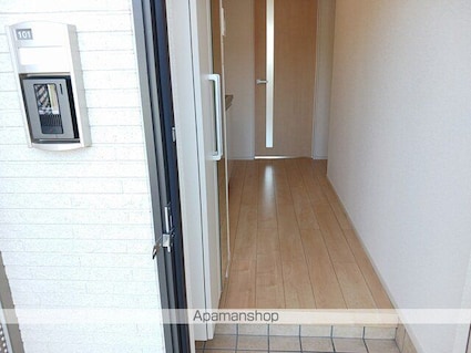 エレノア[1K/31.65m2]の玄関