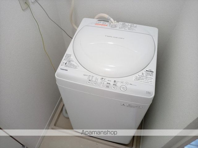 レオパレスロイヤル岩切IIIの内装写真