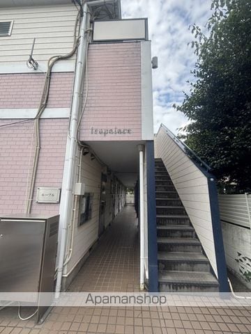 ルーブルの外観写真