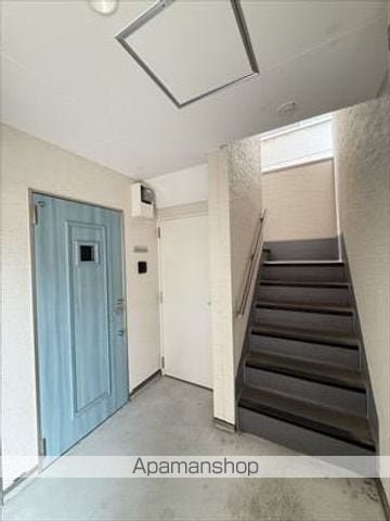 カーサフォルトゥナート岸和田の玄関写真
