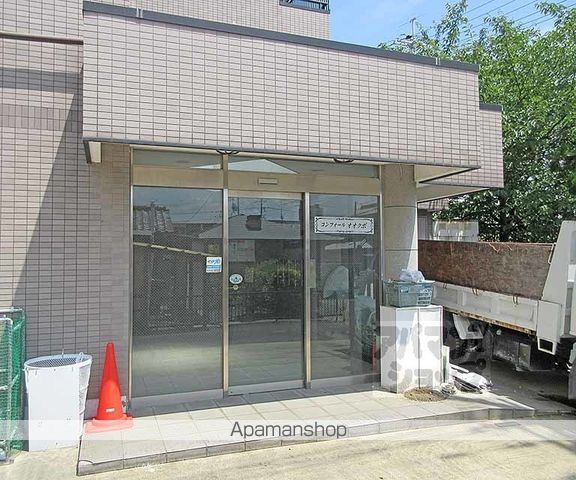 コンフォール大久保の玄関写真
