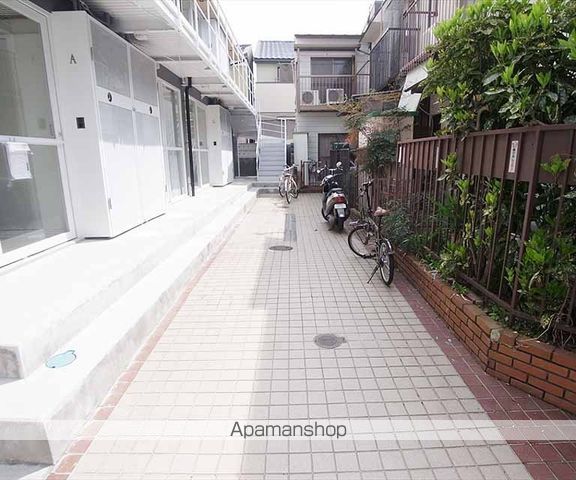トランスアパートメントの外観写真