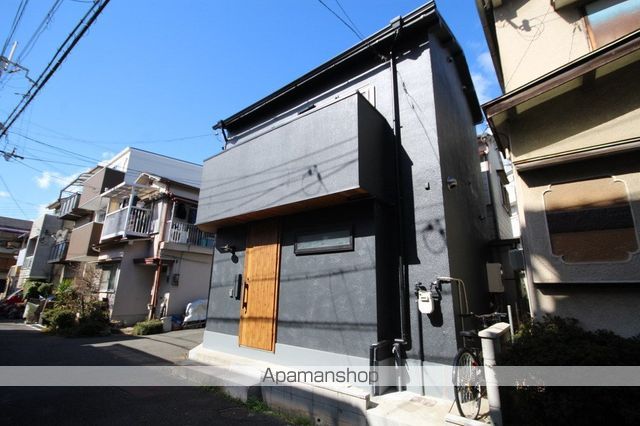 阪急電鉄宝塚線 蛍池駅 徒歩9分 2階建 築59年の外観写真
