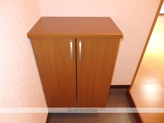 帯広市 3階建 築9年の内装写真