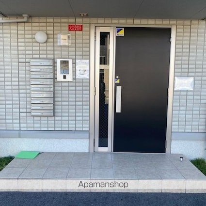 滋賀県栗東市下鈎[1LDK/41.01m2]のエントランス2