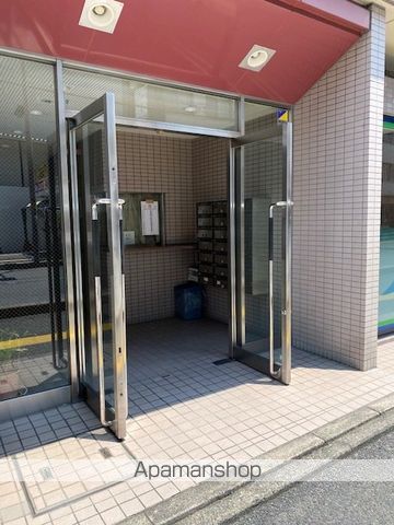 ライフコート草津の玄関写真