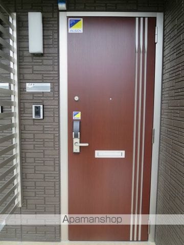 プラステートの玄関写真