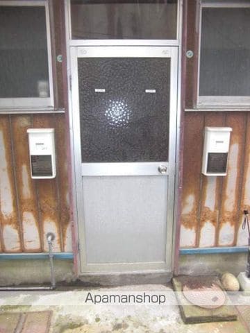 日昇コーポの玄関写真