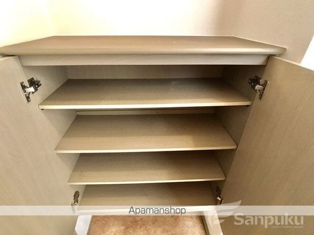 シャトレー・ワタナベの内装写真