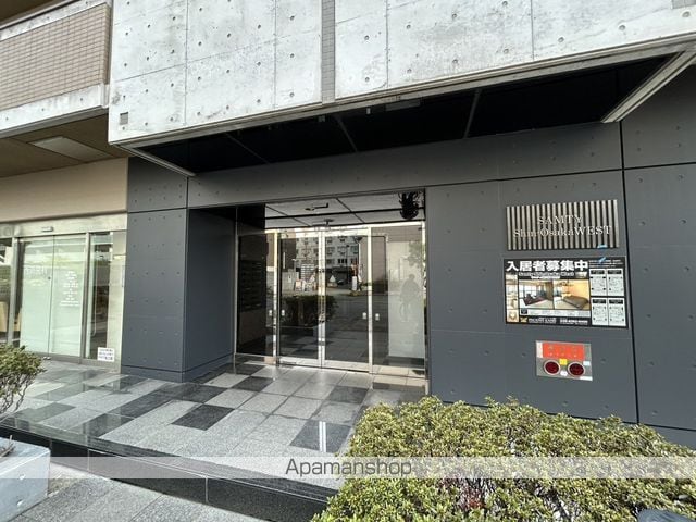 パークモダン新大阪の玄関写真