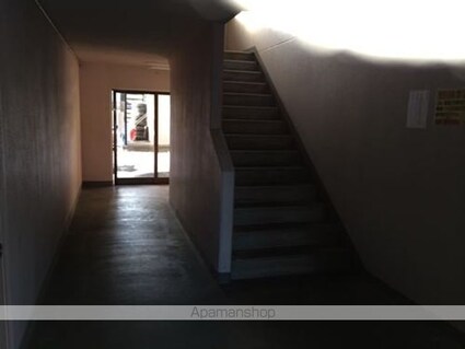 メゾンクリオネ[3LDK/70.38m2]の共用部1