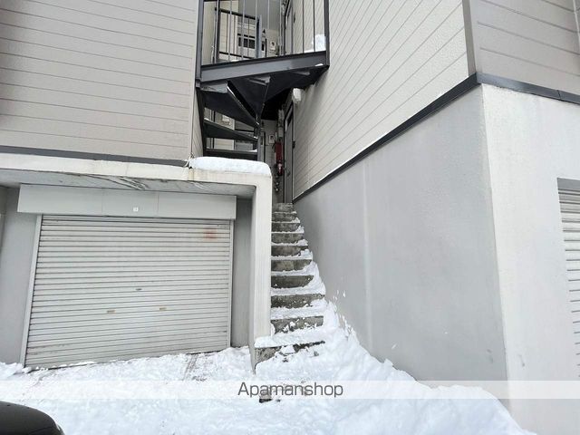 スカイスクレーバー富丘の玄関写真