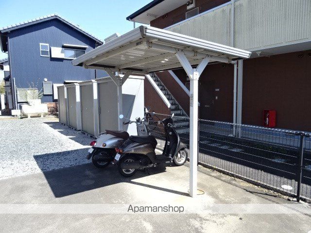 APARTMENT yの外観写真
