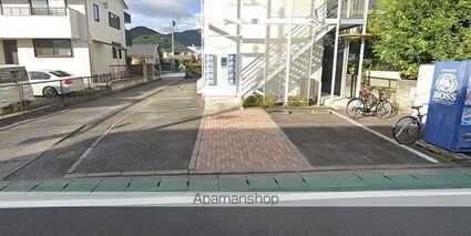 レオパレスＢａｎ[1K/19.87m2]の駐車場1