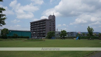 ロイヤル・シャトー一番館[3LDK/80.1m2]の周辺3