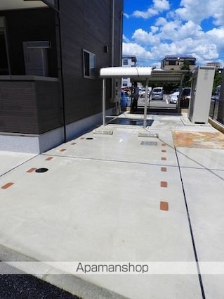サンリット大町東[1R/30.83m2]の駐車場