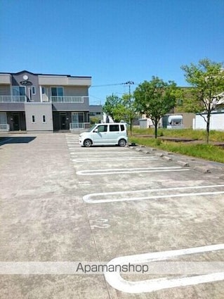 リヴハウスＡ[2DK/43m2]の駐車場