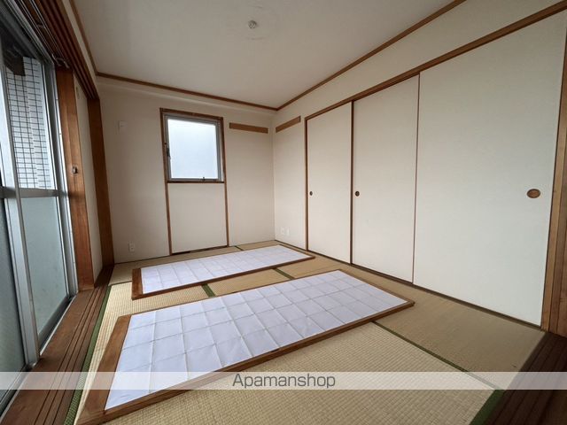 AD.ONE’S高須の内装写真