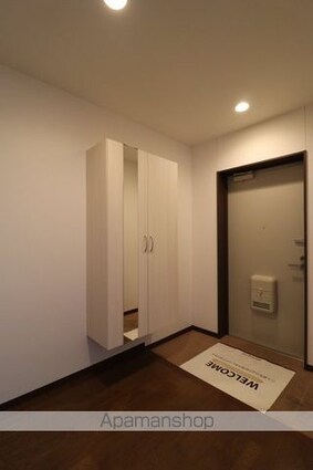 グレイスホーム　Ａ棟[3LDK/91.7m2]の玄関