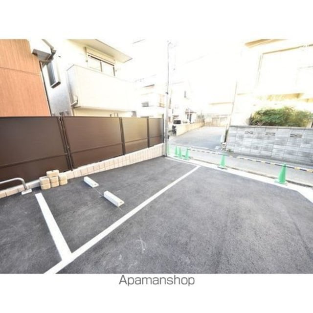 アーバー四谷[1DK/27.18m2]の駐車場