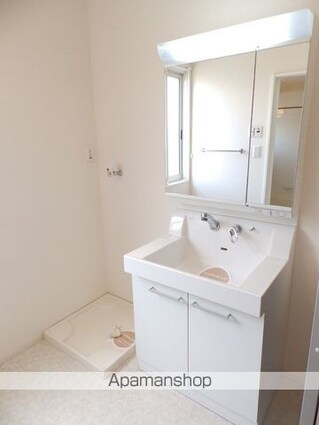 ファミーユ東手城　Ｂ棟[3LDK/88.93m2]の洗面所