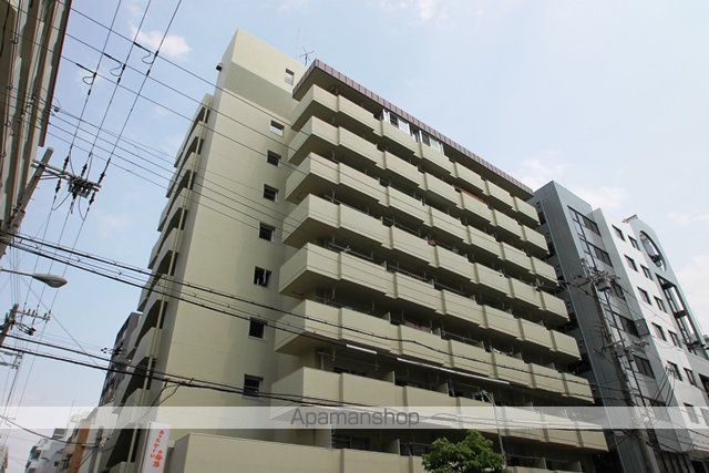 白倉マンションの外観写真