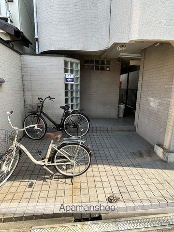 ホワイトインの内装写真