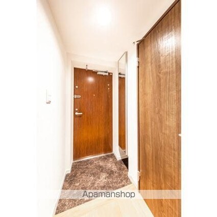 ウェルスクエアイズム三軒茶屋ＳＯＵＴＨ[1LDK/40.7m2]の玄関