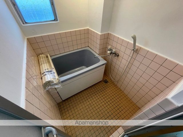 小畑コーポラスA棟の内装写真