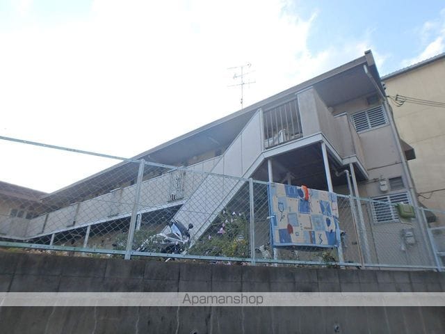 ライフステージ2番館の玄関写真