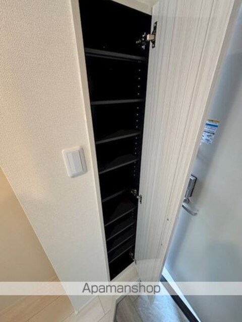 ハーモニーテラス蓮根Ⅳ[1R/13.44m2]の玄関