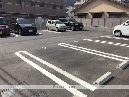 Ｂｅｌｌｅｚｚａ大津京[2LDK/69.59m2]の駐車場