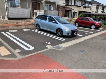 Ｔーｒｏｏｍ[2LDK/52.89m2]の駐車場