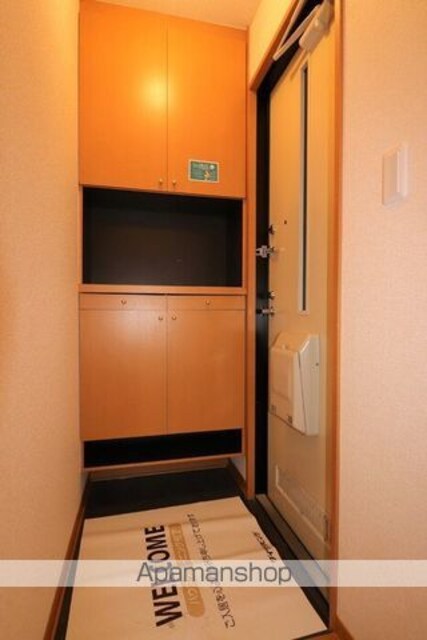 グランドキャッスルＧＯＭＩ　Ｅ[2LDK/53.76m2]の玄関