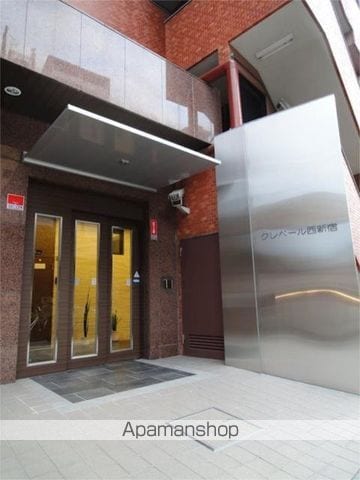 クレベール西新宿の玄関写真
