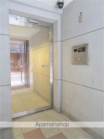 サンヴァーリオ新田駅前Iの玄関写真