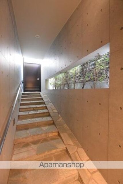 ハリーズ世田谷代田[1K/25.12m2]の外観10