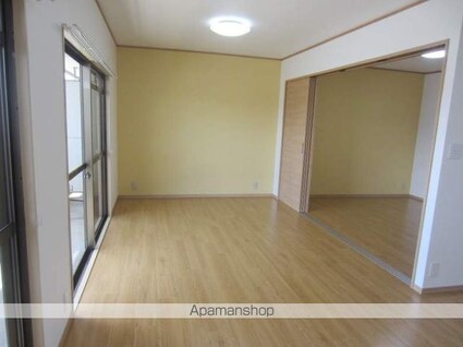 滋賀県長浜市八幡中山町[2LDK/61.18m2]のリビング・居間