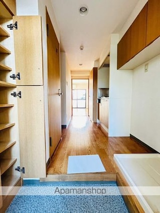 Ｃ’ｓ２０　ＫＯＹＡＴＡ[1K/24.9m2]の玄関