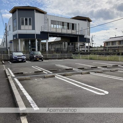 シーダーエース[2LDK/60.18m2]の駐車場2