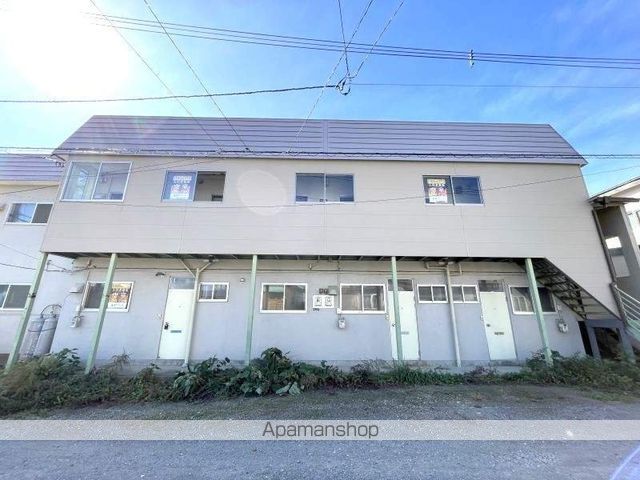 成田アパートの外観写真