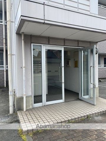 スタットニューヘン英賀保の玄関写真
