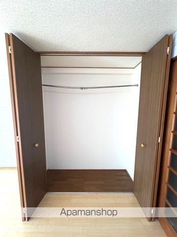 コンドミニアム肇の内装写真
