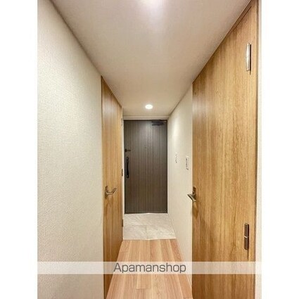 ウェルスクエア中野富士見町[1DK/25.57m2]の玄関