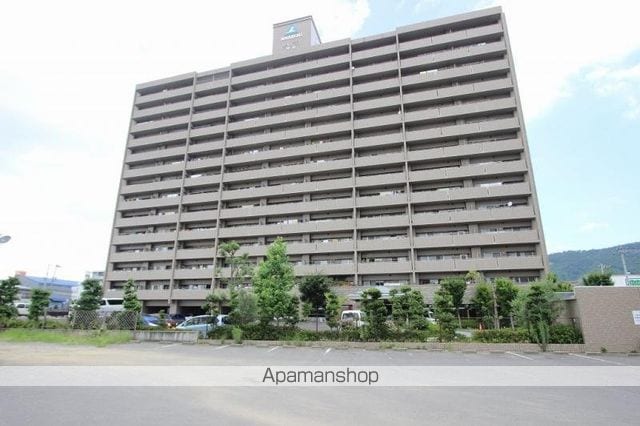 サーパスシティ屋島の外観写真