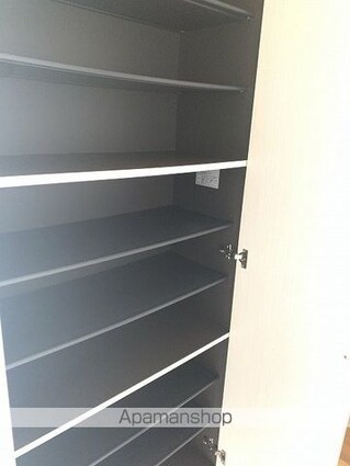 愛媛県四国中央市三島金子３丁目[2LDK/57.21m2]の内装1