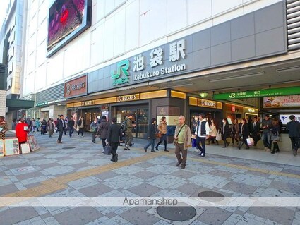レオパレスＩＫＥＢＵＫＵＲＯ[1K/20.62m2]の周辺1