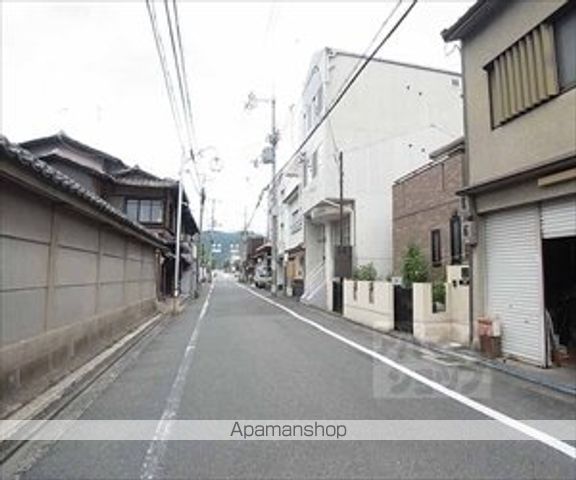 ラルゴ仁王門の外観写真