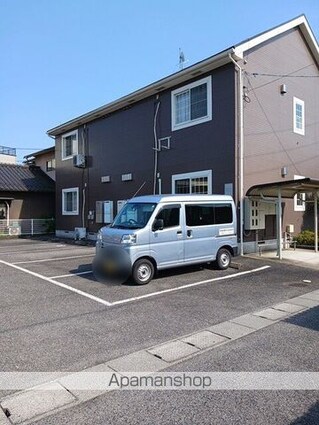 フローレンス２００２　Ｂ[2DK/44.34m2]の駐車場